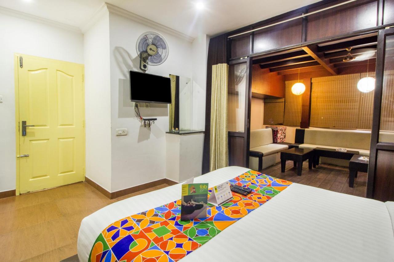 Fabhotel Kangra Roadway Inn Tanda Bagian luar foto